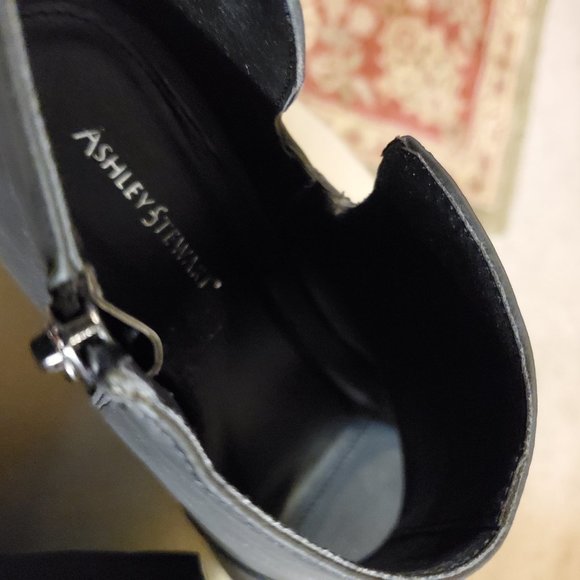 Ashley Stewart Open Toe Shootie (Shoe boot) - Picture 2 of 5